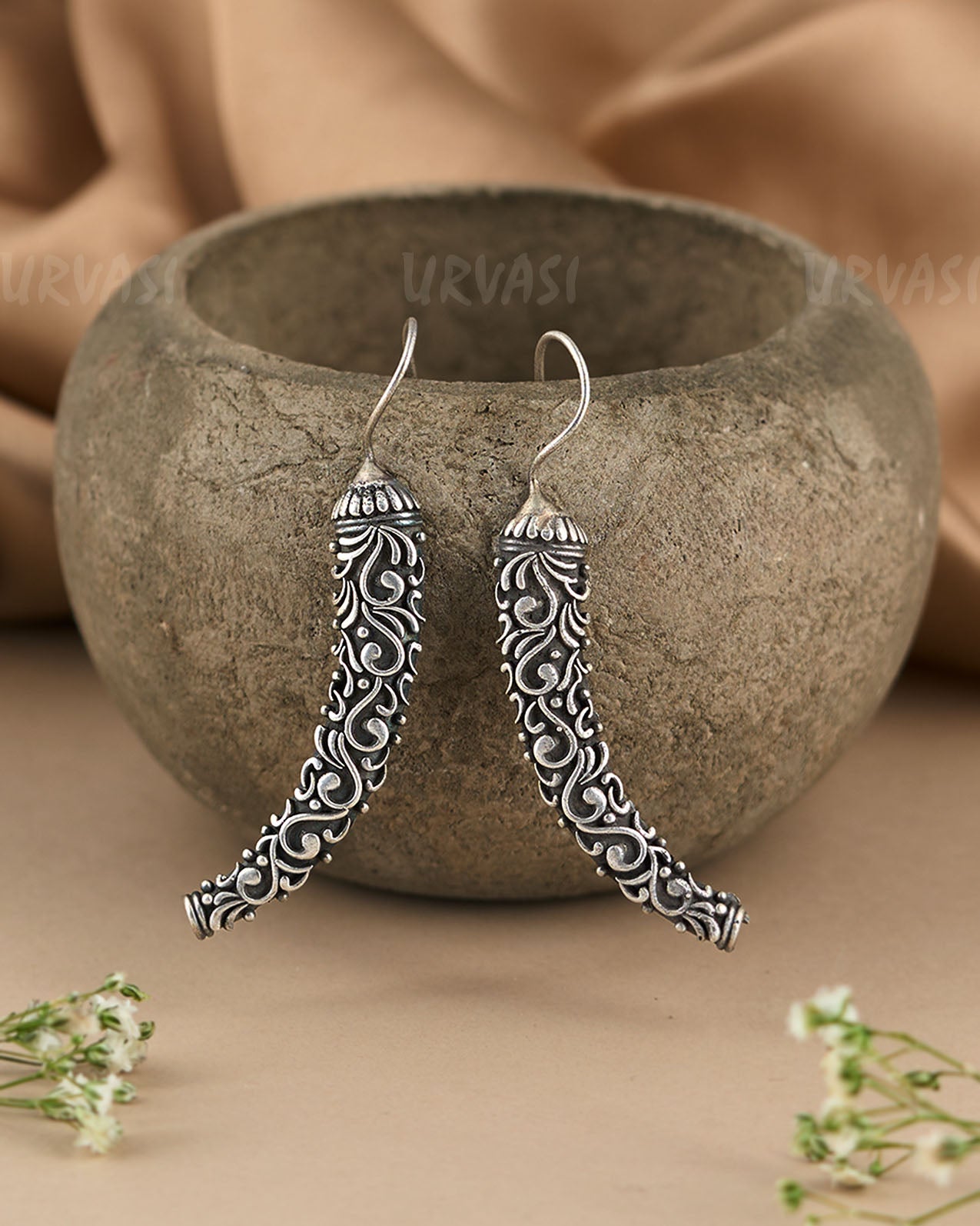 Oxidised Silver Tiger Tooth Intricate Hanging Earrings ER 125