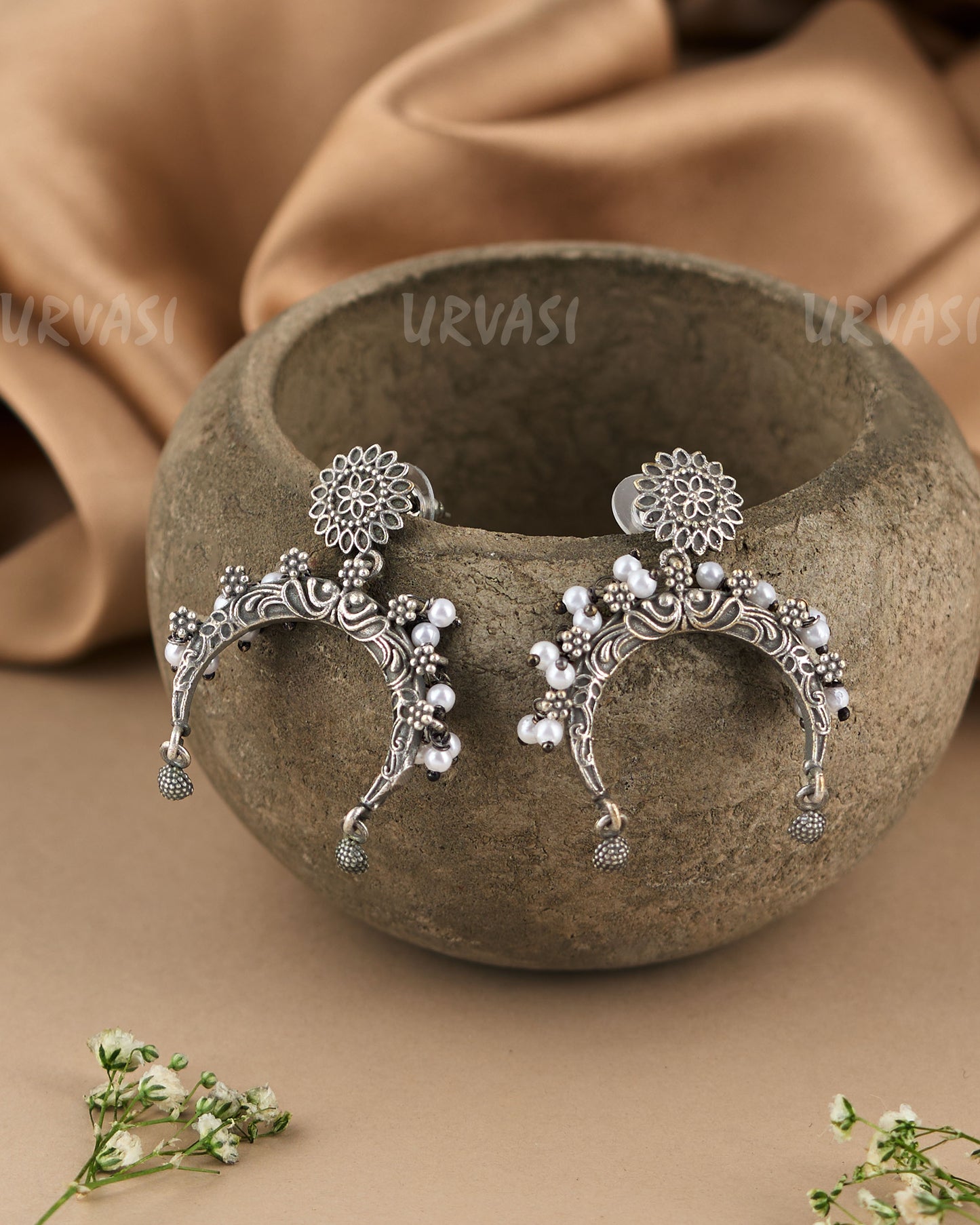 Ethnic Oxidised Floral Motif Earrings ER 44