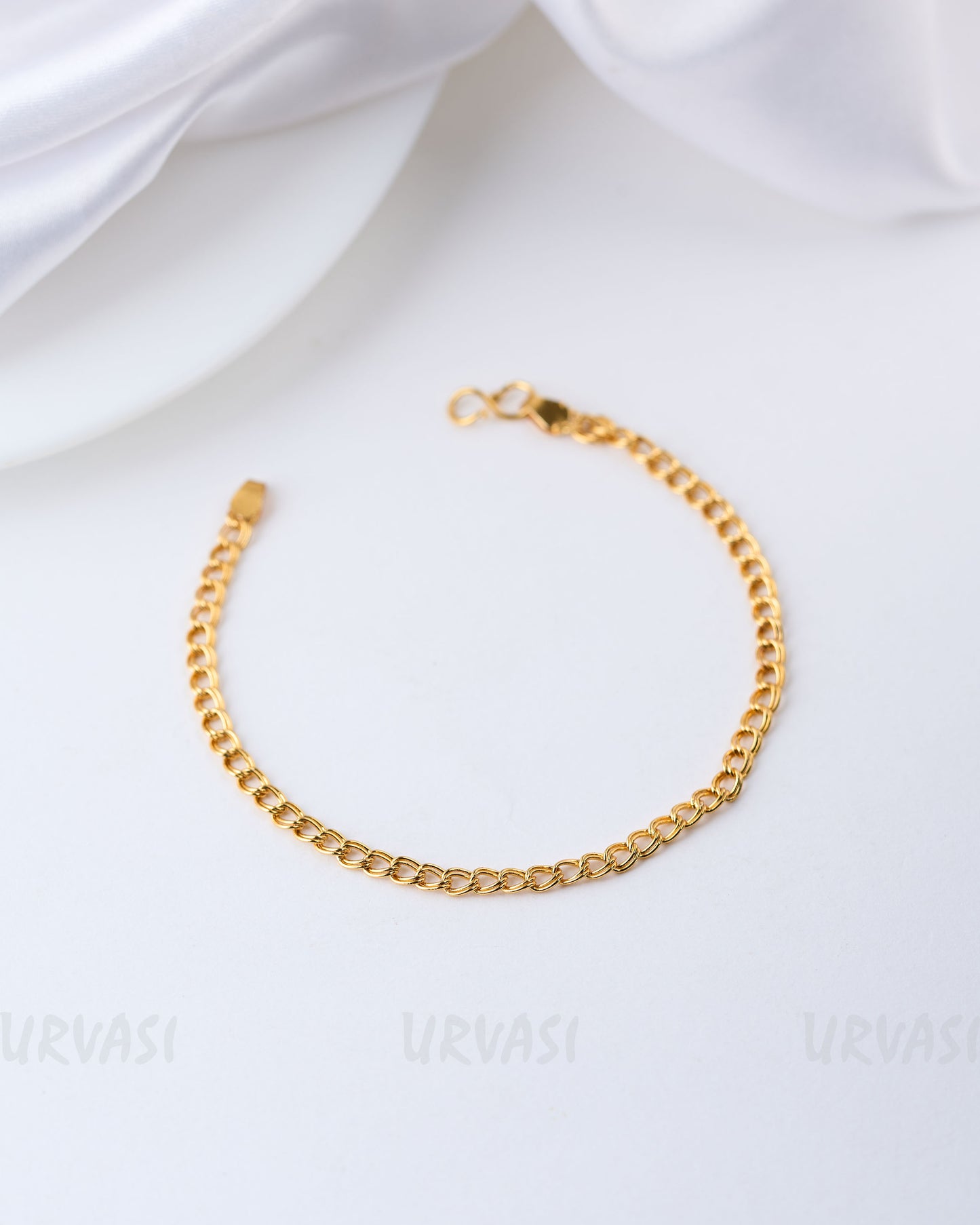 Gold-Toned Link Chain Holo Inspired Bracelet BR 42