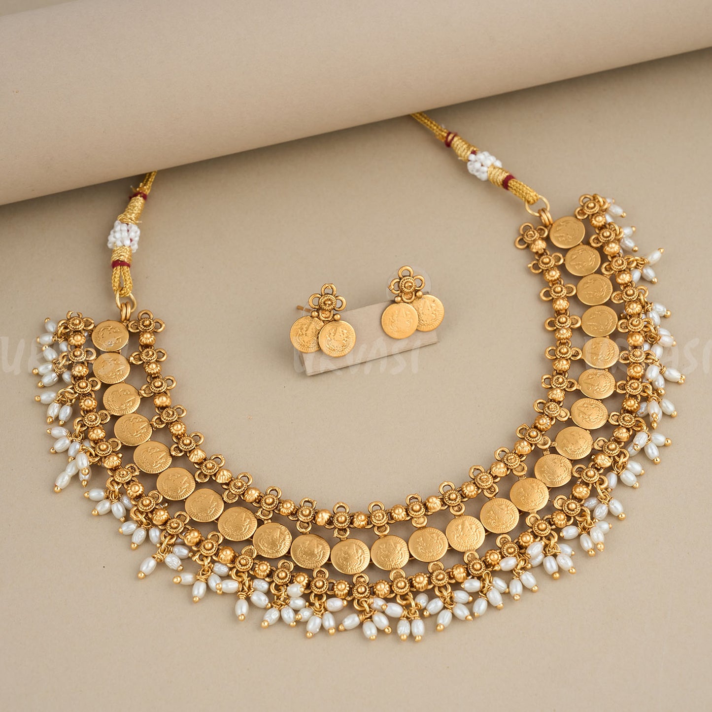 Gold-Toned Kaaasu Pearl Necklace 305