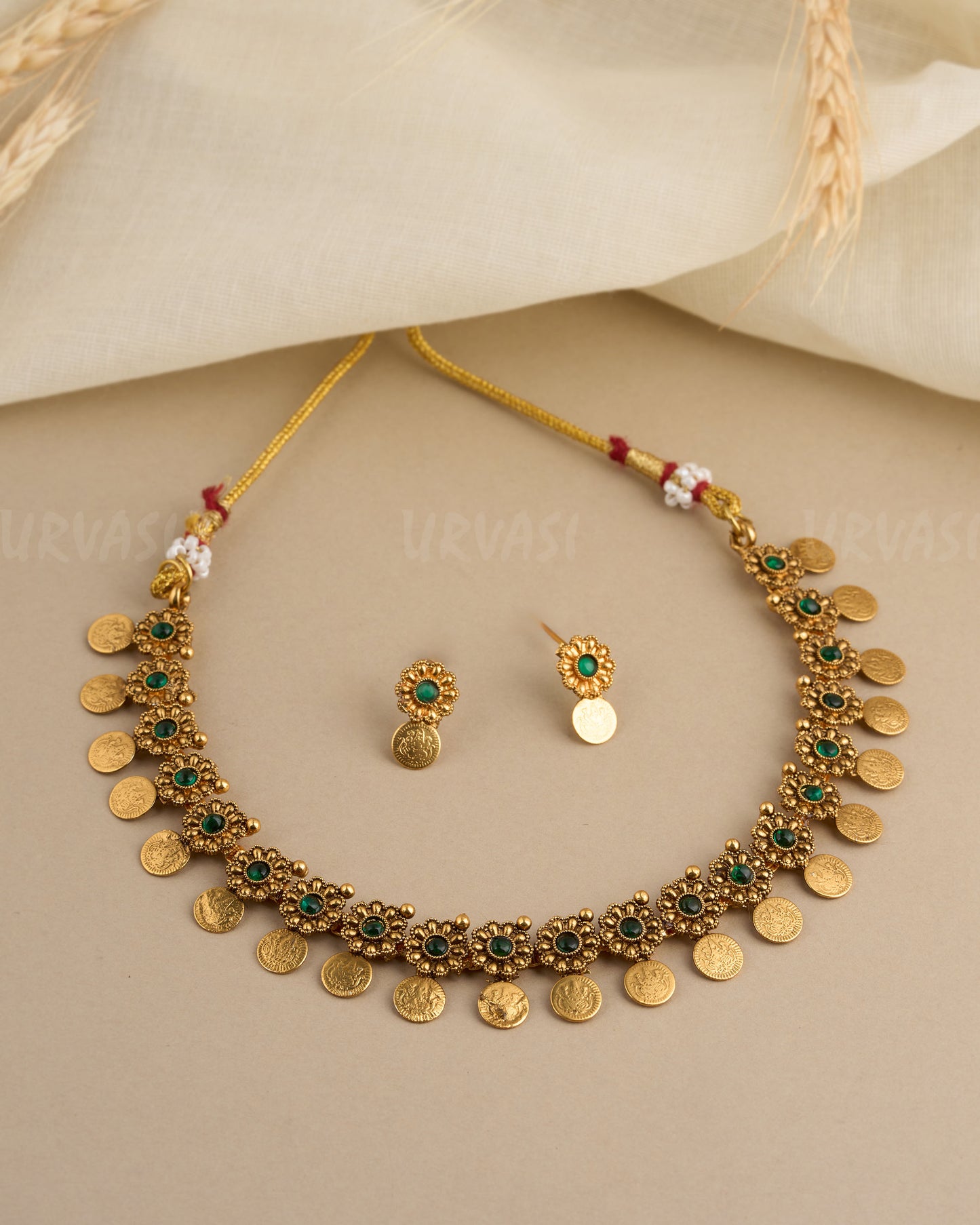 Gold-Toned Floral Kaasu Necklace 1368