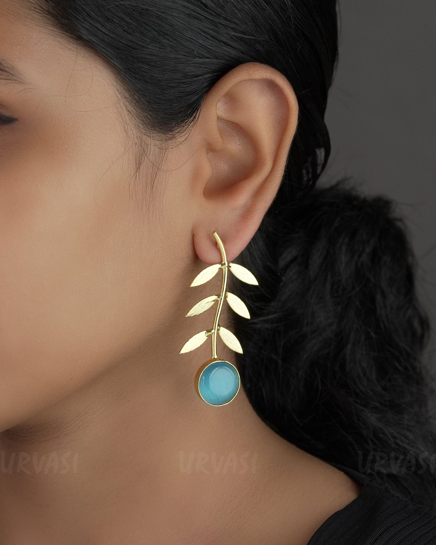 Glossy Gold Polish Parisha Leaf Designed Earrings ER 719