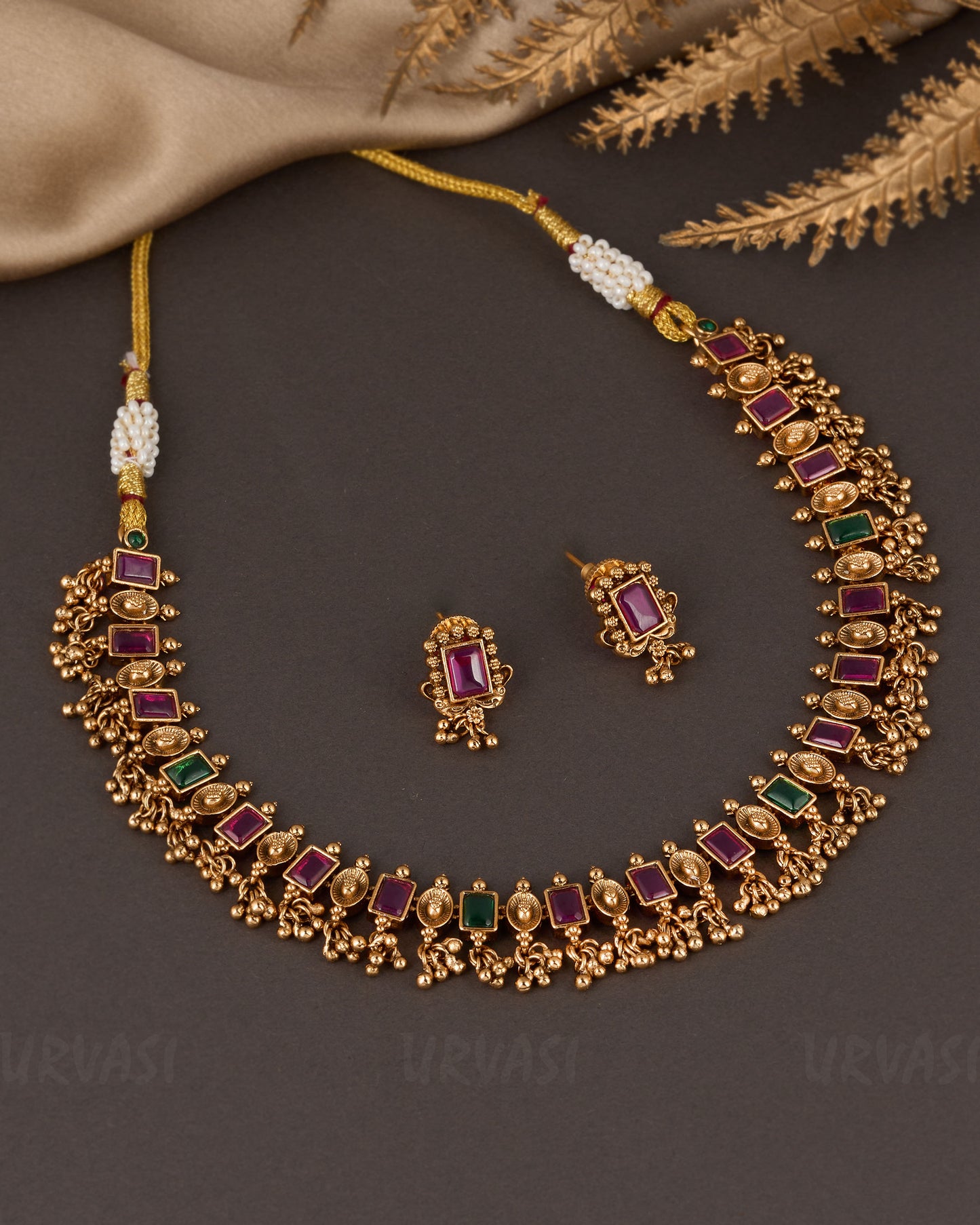 Premium Gold-Polish Floral Necklace 1297