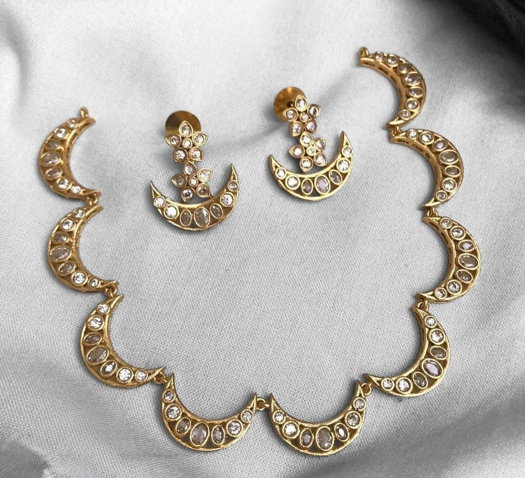 Gold-Toned Chaandbali Designed Stone Necklace 1033