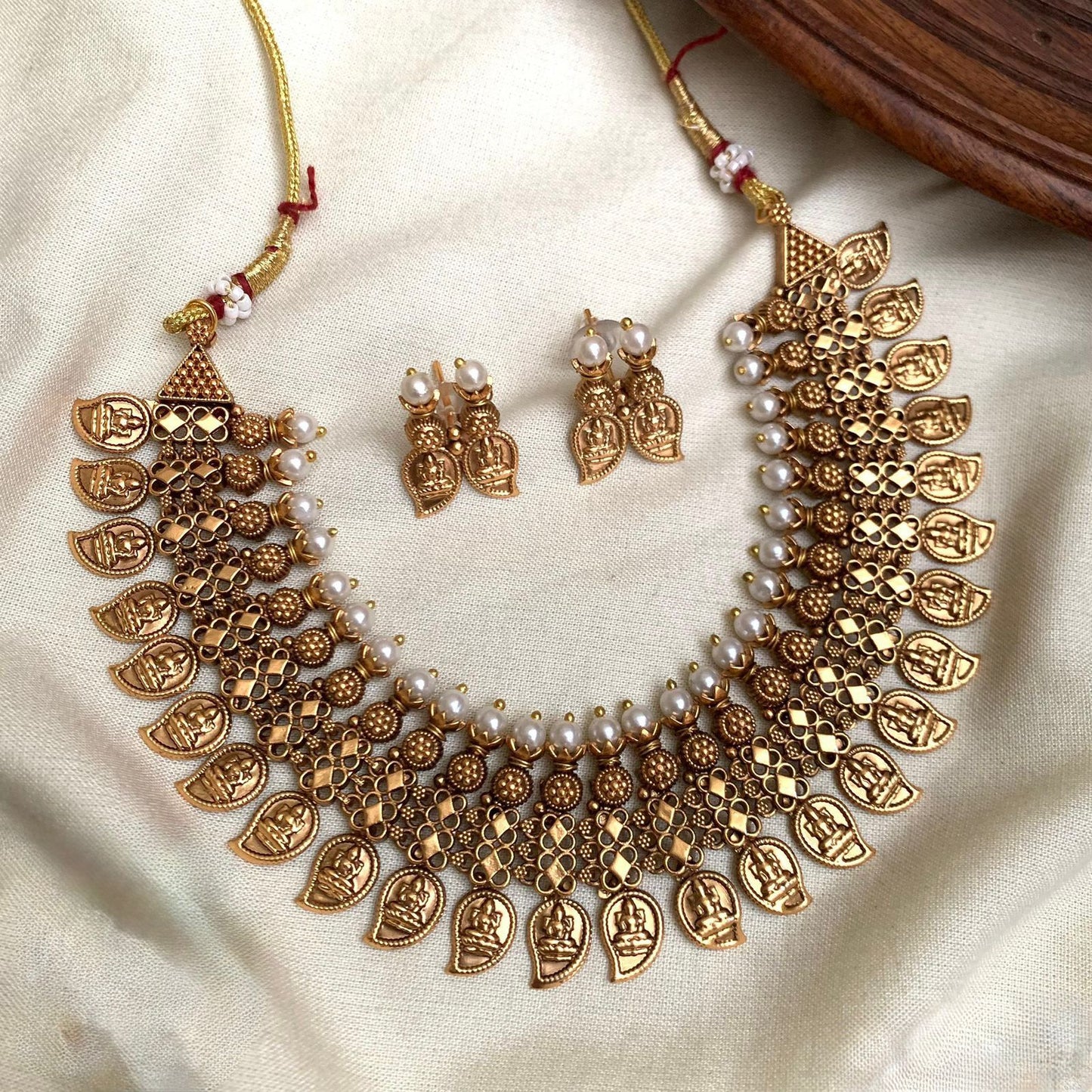 Gold-Toned Mango Designed Pearl Necklace 1193