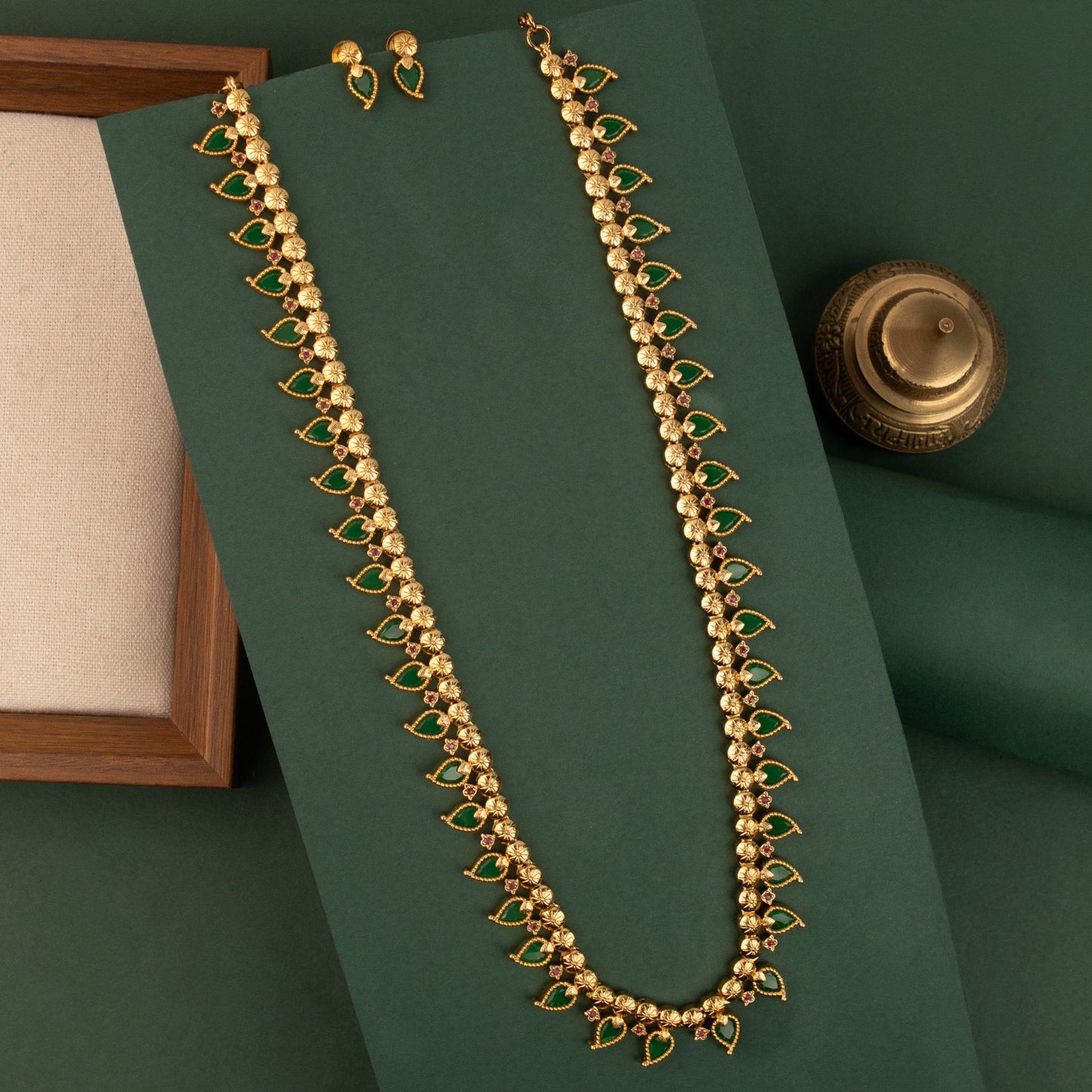 Gold-Toned Traditional Mango-Leaf Long Necklace 1799