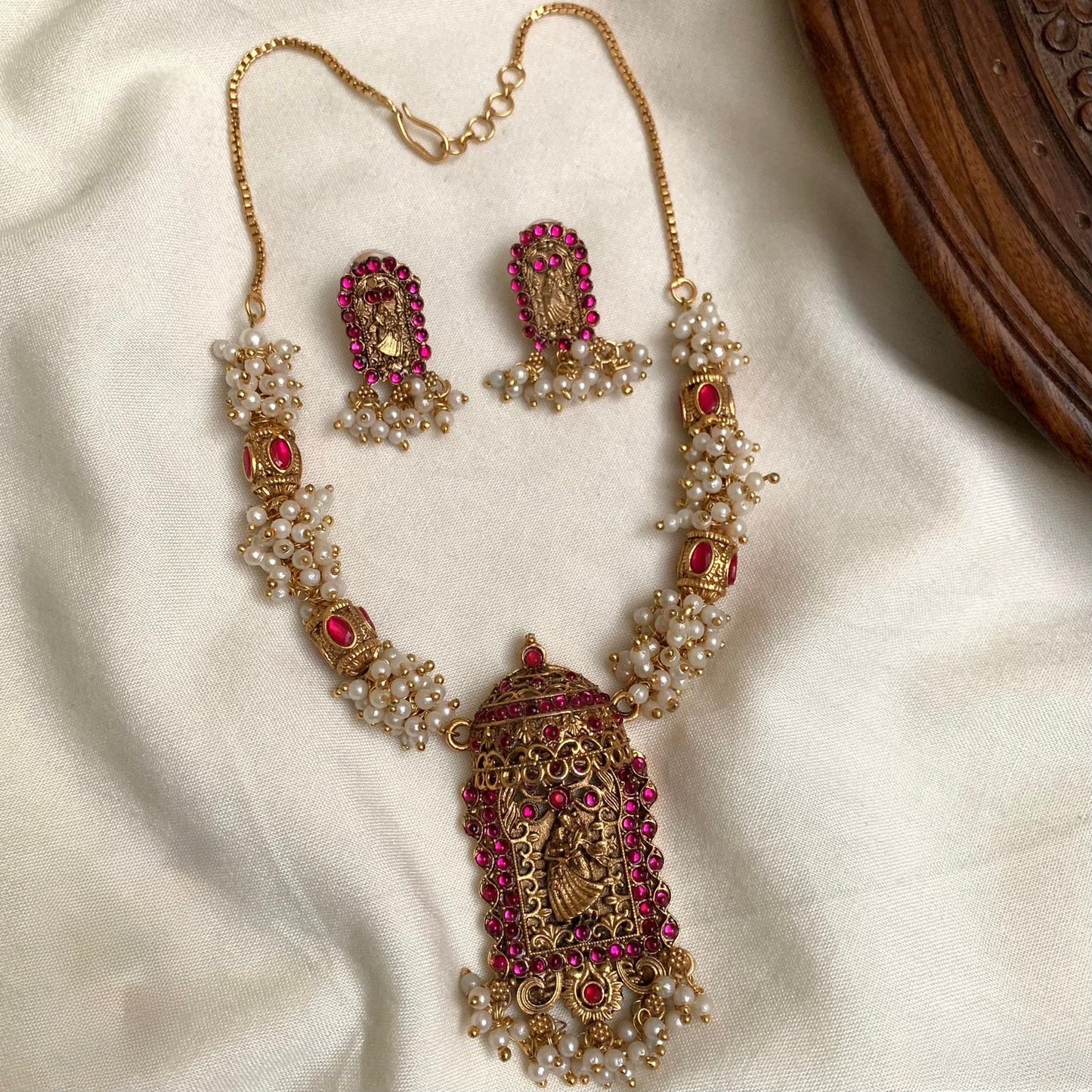 Gold-Toned Temple Pearl Designed Necklace 1444