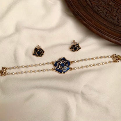 Gold-Polish Rose-Pendant Pearl Choker Necklace 1260