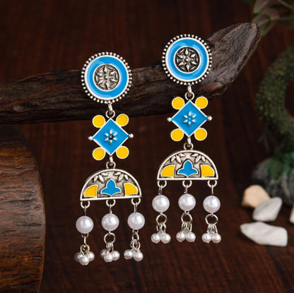 Silver Plated Geometric Shaped Enamel Artwork With Pearl Fashion Antique Earring- ER 41