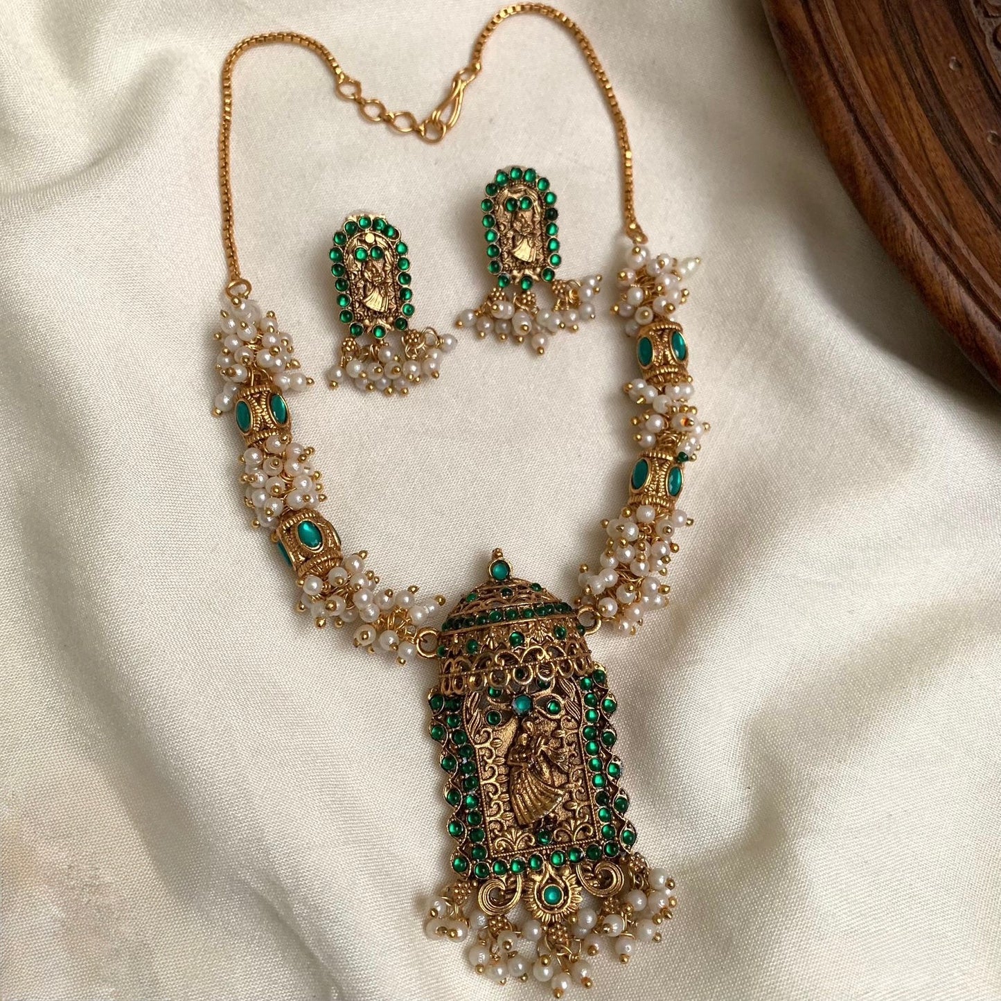 Gold-Toned Temple Pearl Designed Necklace 1444