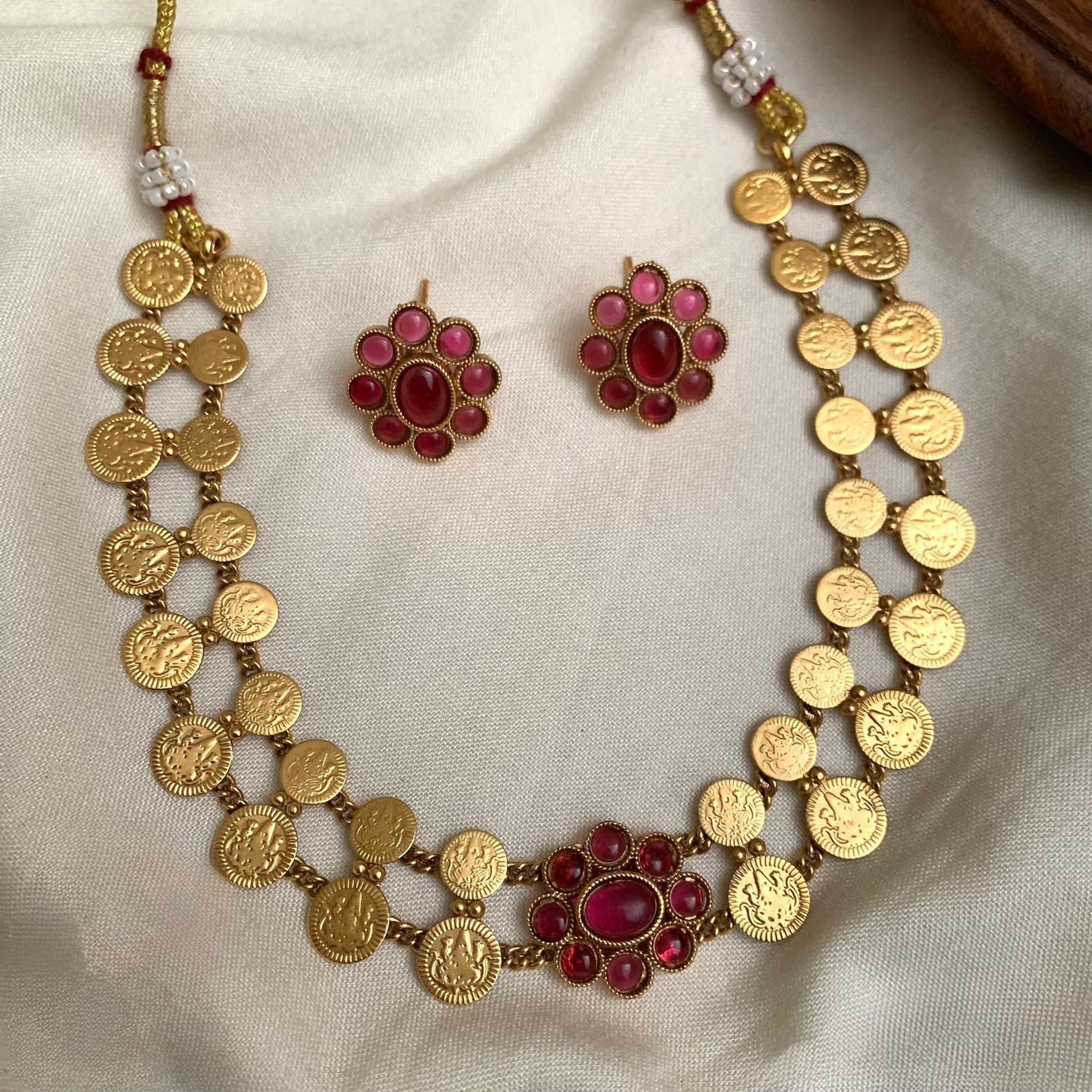 Gold-Toned Kaasu-Floral Necklace 237