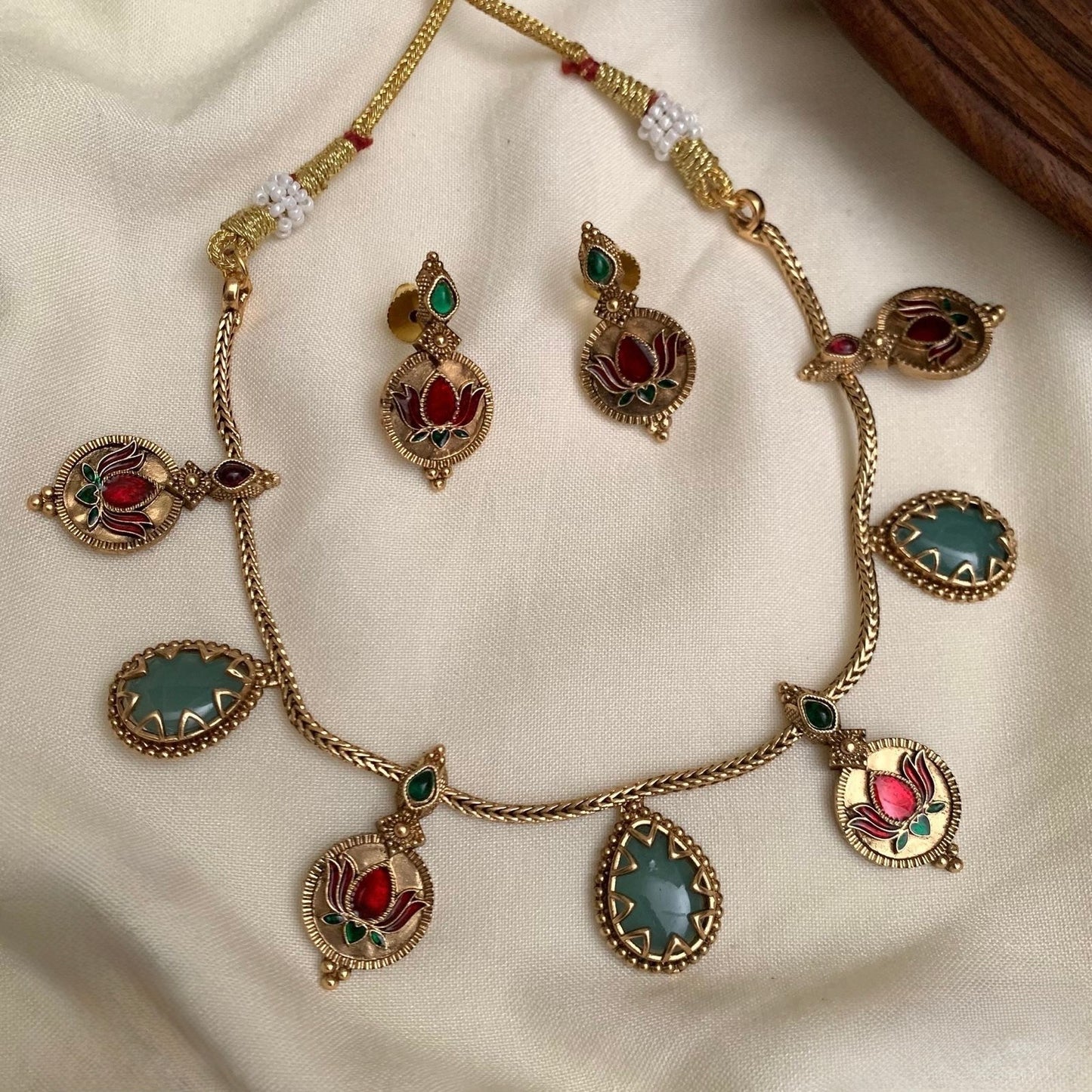 Gold-Toned Lotus Stone  Choker Necklace 1204