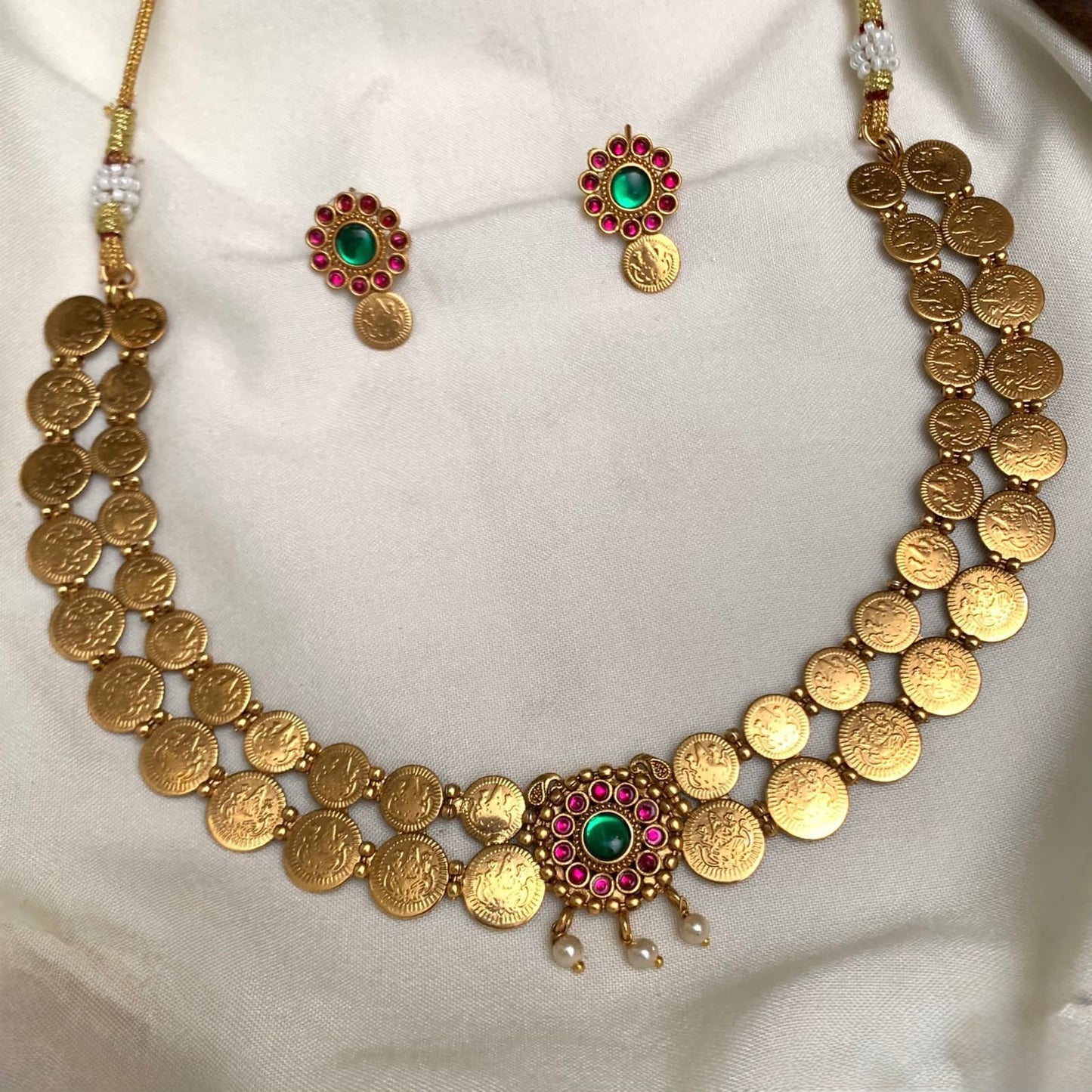 Gold-Toned Floral Pendant Two-Layer Kaasu Necklace 1560