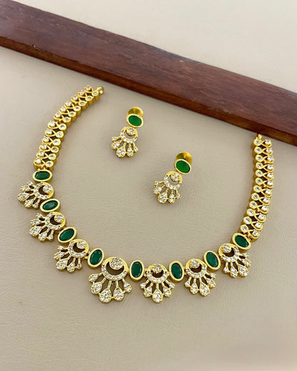 Gold-Toned Floral Stone-Studded Necklace 1467