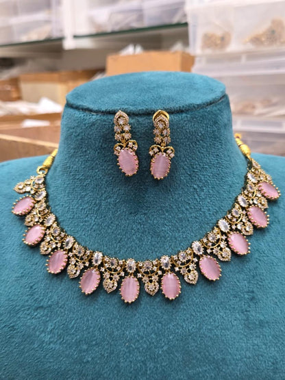 Gold-Toned Floral AD Necklace 639