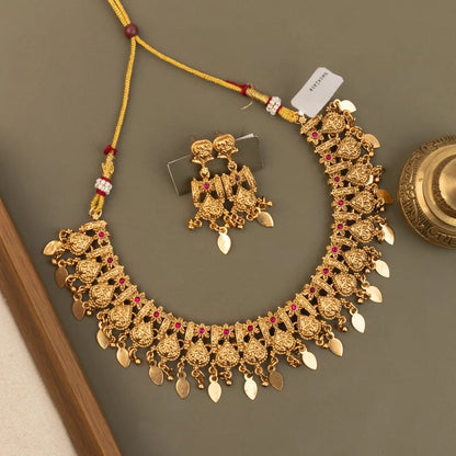 Gold-Toned Floral  Traditional  Ilakkathali  Necklace 1785