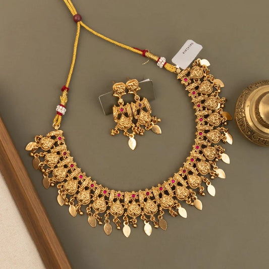 Gold-Toned Floral  Traditional  Ilakkathali  Necklace 1785