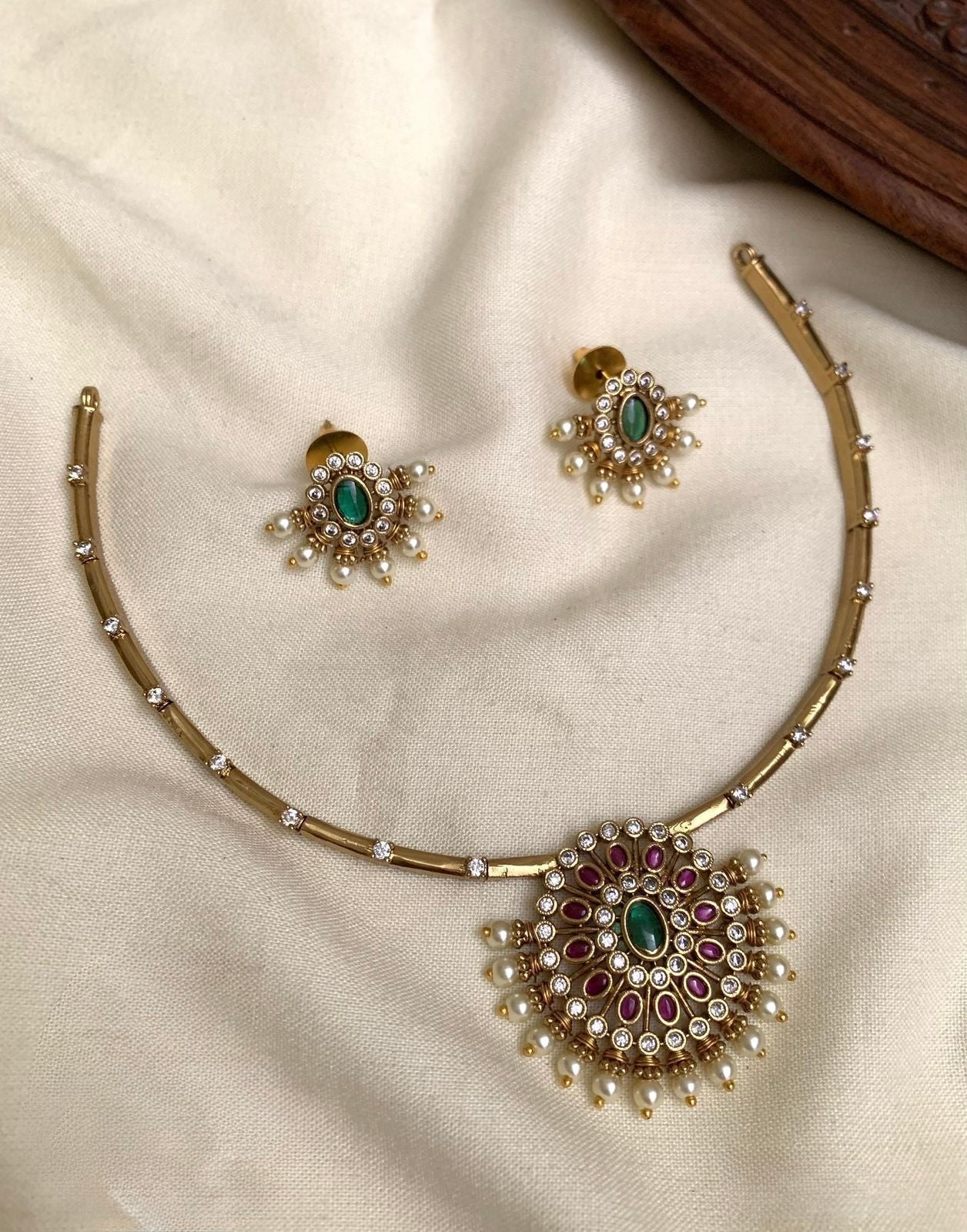 Gold Polish Floral AD Necklace 1217