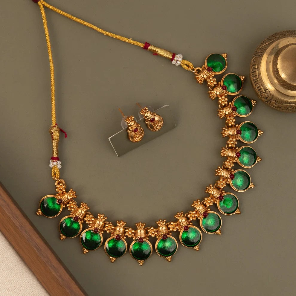 Gold-Toned Palakka Version Necklace 1622
