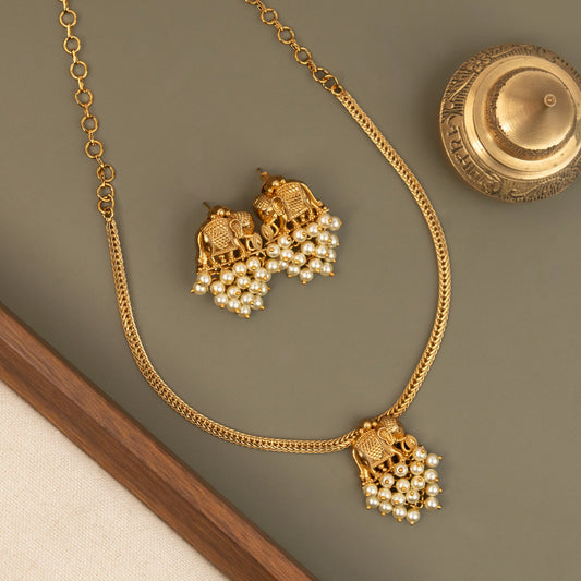 Gold-Polish Elephant Pendant Pearl Necklace 1585