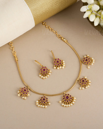 Gold-Toned Cluster Pendant Choker Green Necklace 301