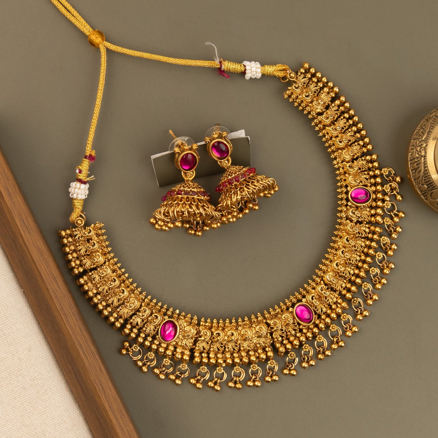 Gold-Toned  Traditional  Peacock Beaded Necklace 1801