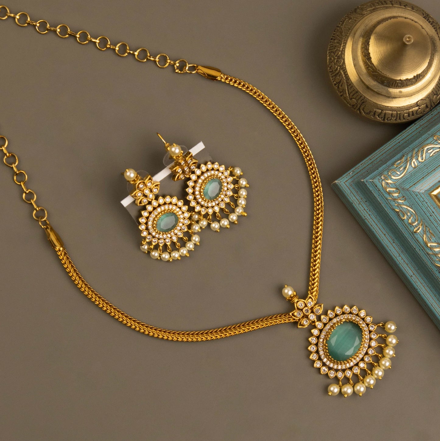 Gold-Polish Tear-Drop Designed Floral Necklace 1273