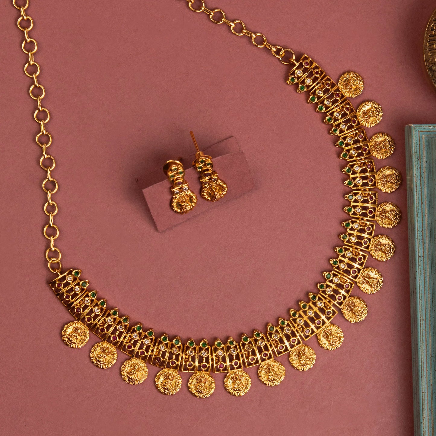 Gold-Toned Lakshmi Stone Short Necklace 1167