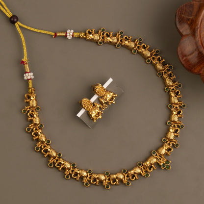 Gold-Toned Elephant Motif  Short Necklace 1162