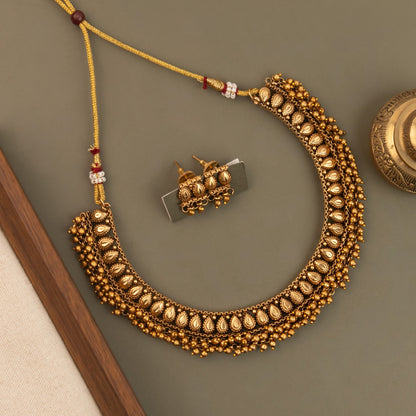 Gold-Toned Traditional Beaded  Choker Necklace 1734