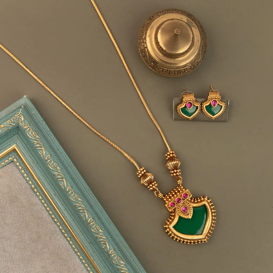 Gold-Toned Traditional  Palakka Necklace 1757