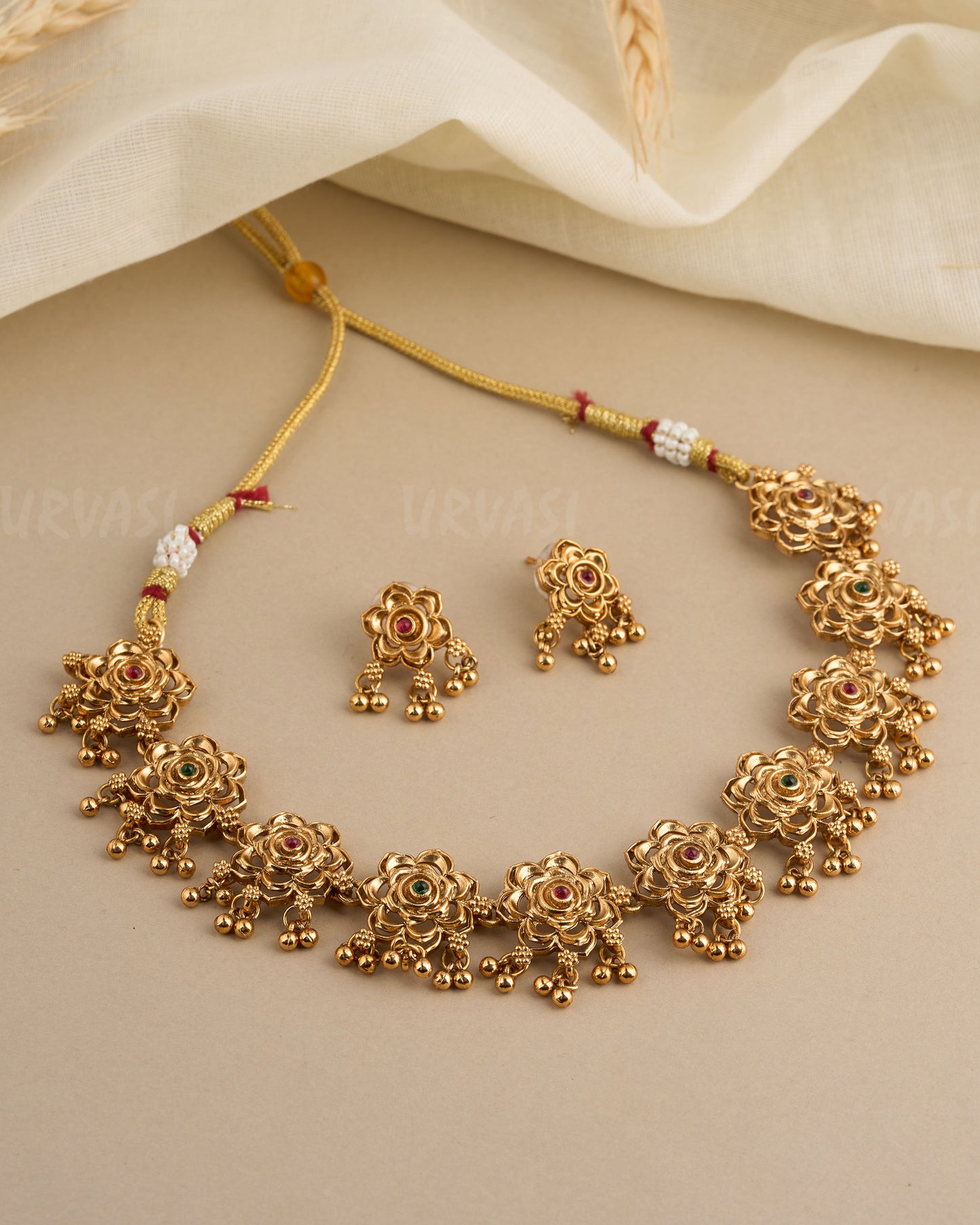 Gold-Toned Rose-Designed Beaded Necklace 023
