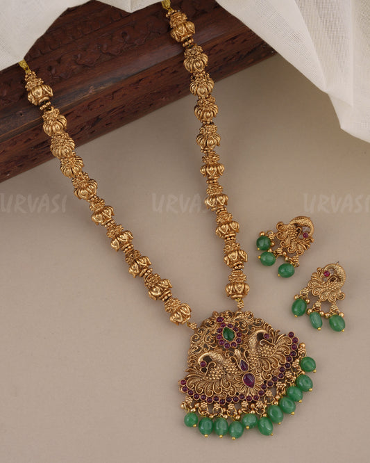 Gold-Toned Peacock Motif Non-Idol Short Necklace 974