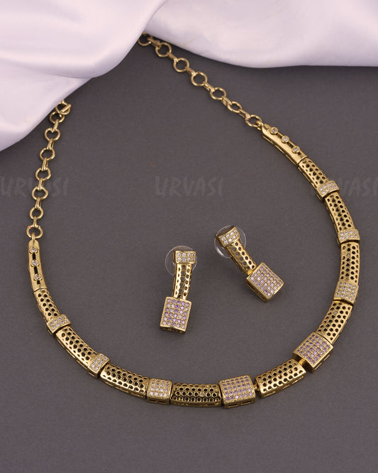 Mehendi Polish  Box-Designed AD Necklace 322