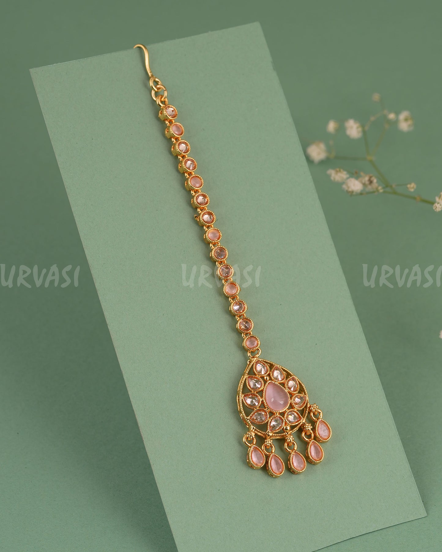 Gold-Toned AD Teardrop Designed Chutty CH 148