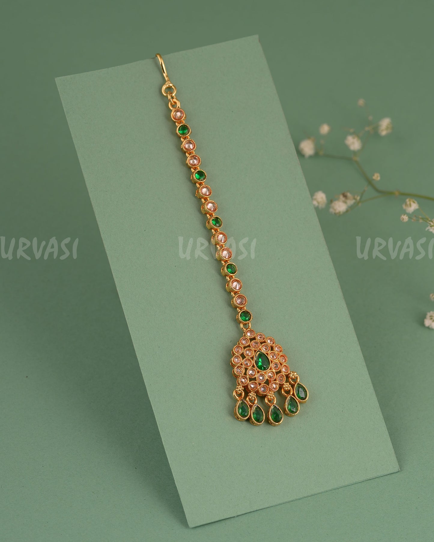 Gold-Toned Teardrop Designed Chutty CH 135