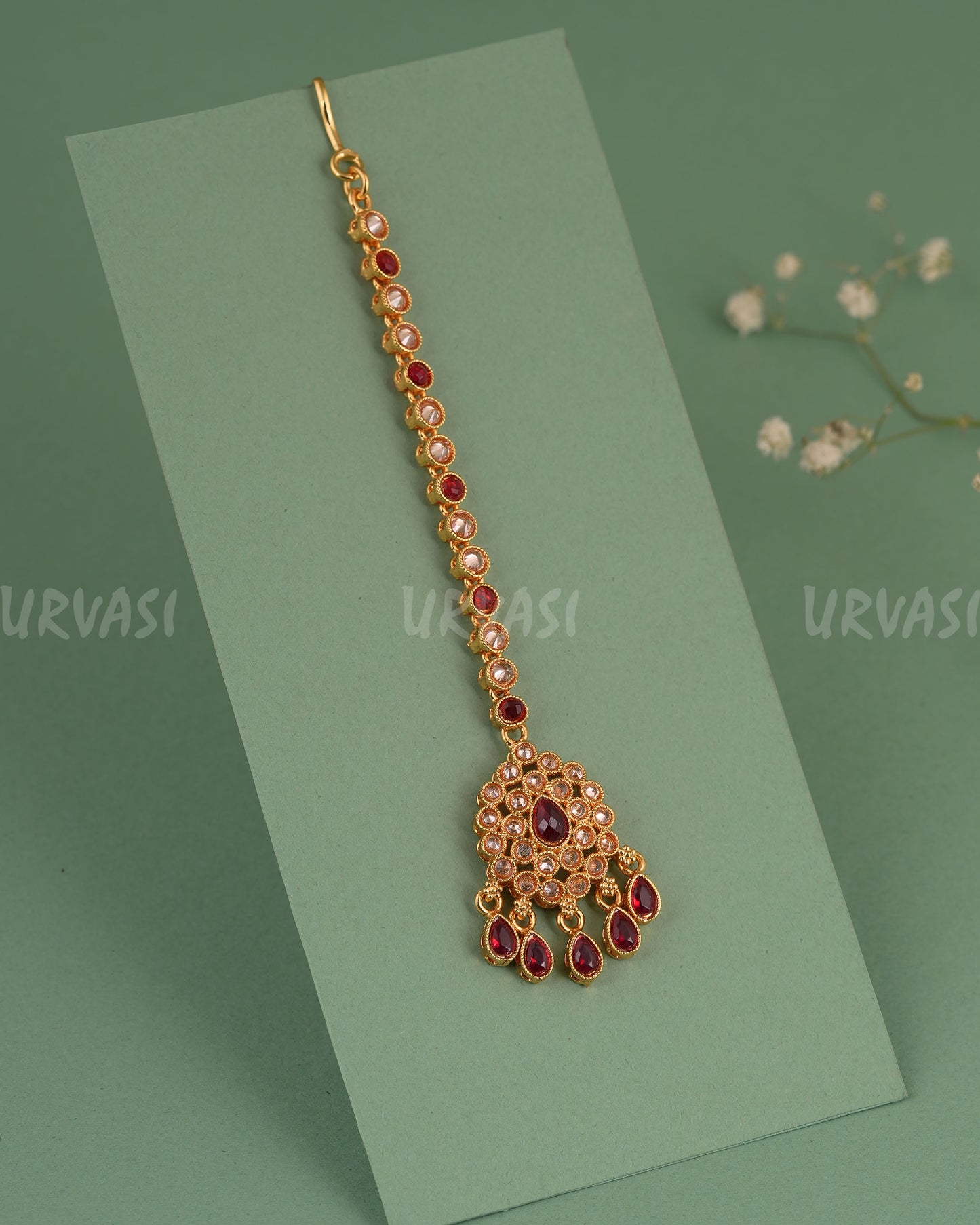 Gold-Toned Teardrop Designed Chutty CH 135