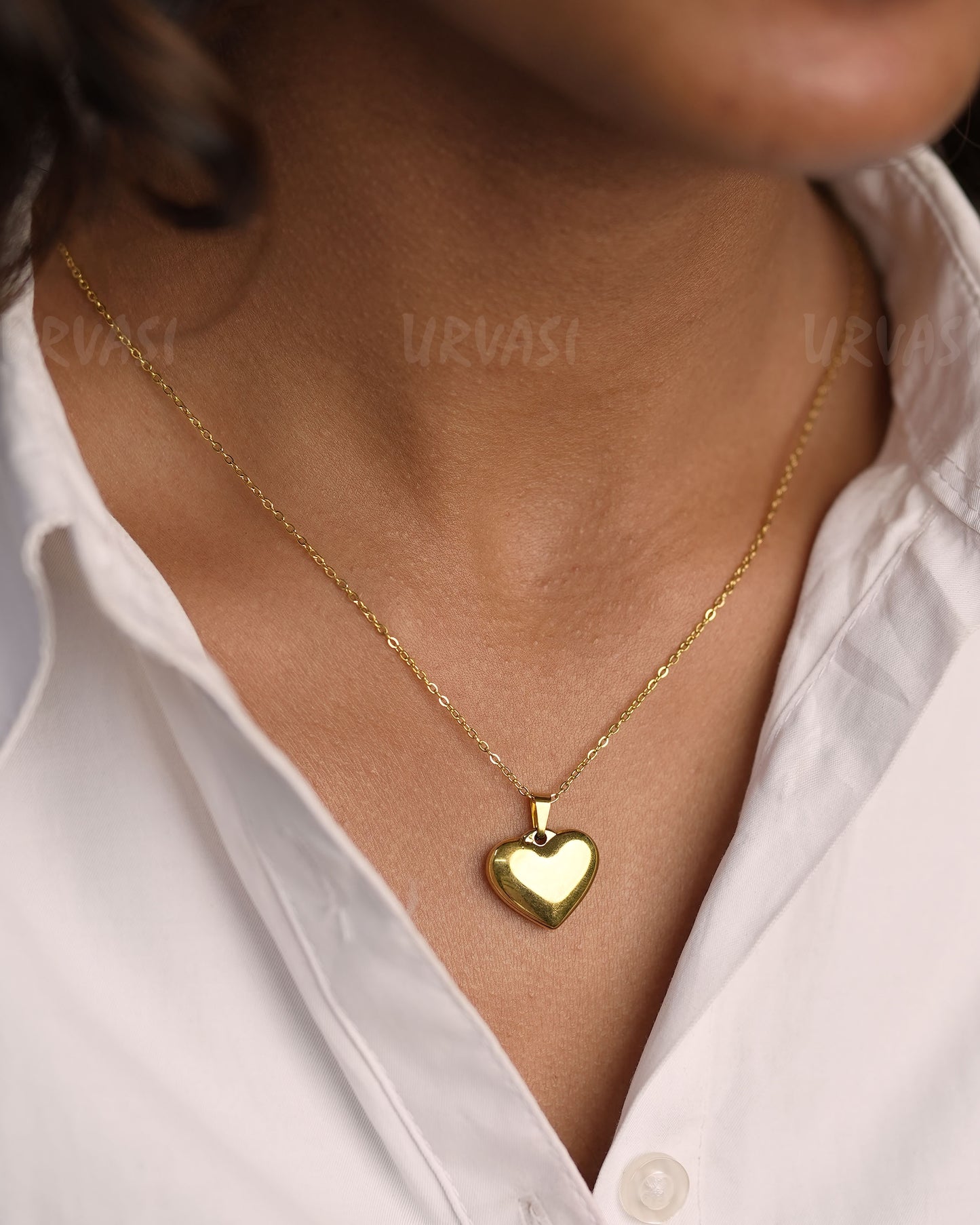 Gold-Polish Heart Pendant Simple Chain SC 121