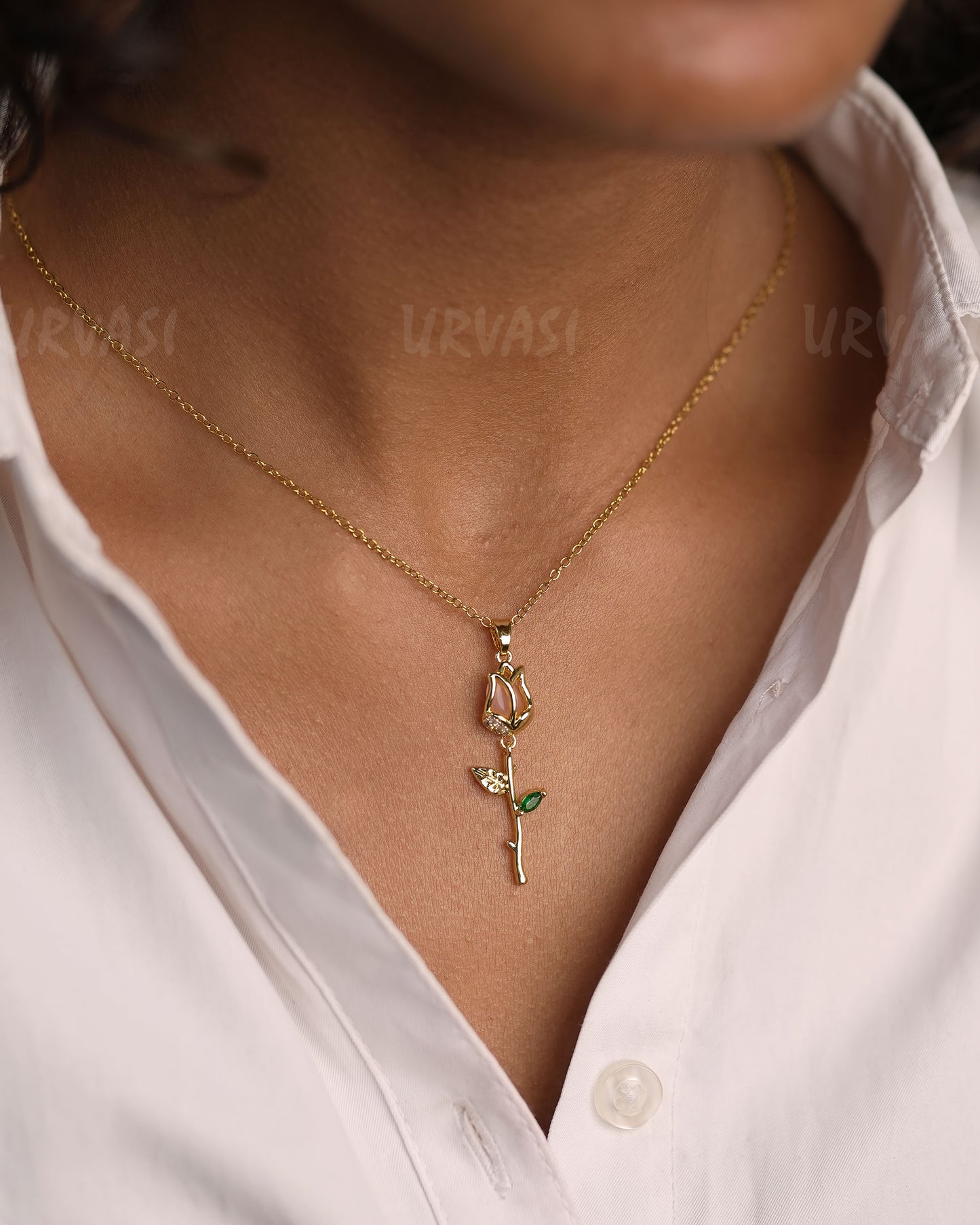 Gold-Toned Rose-Pendant Simple Chain SC 181