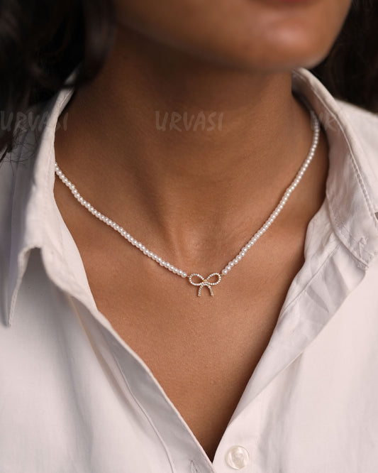 Pearl Beaded Bow Pendant Simple Chain SC 173