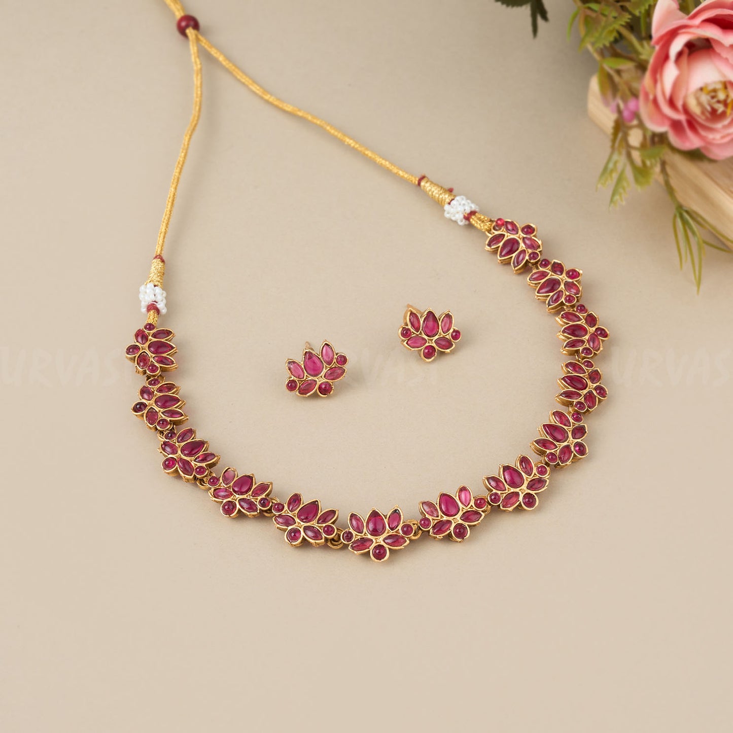 Necklace 360