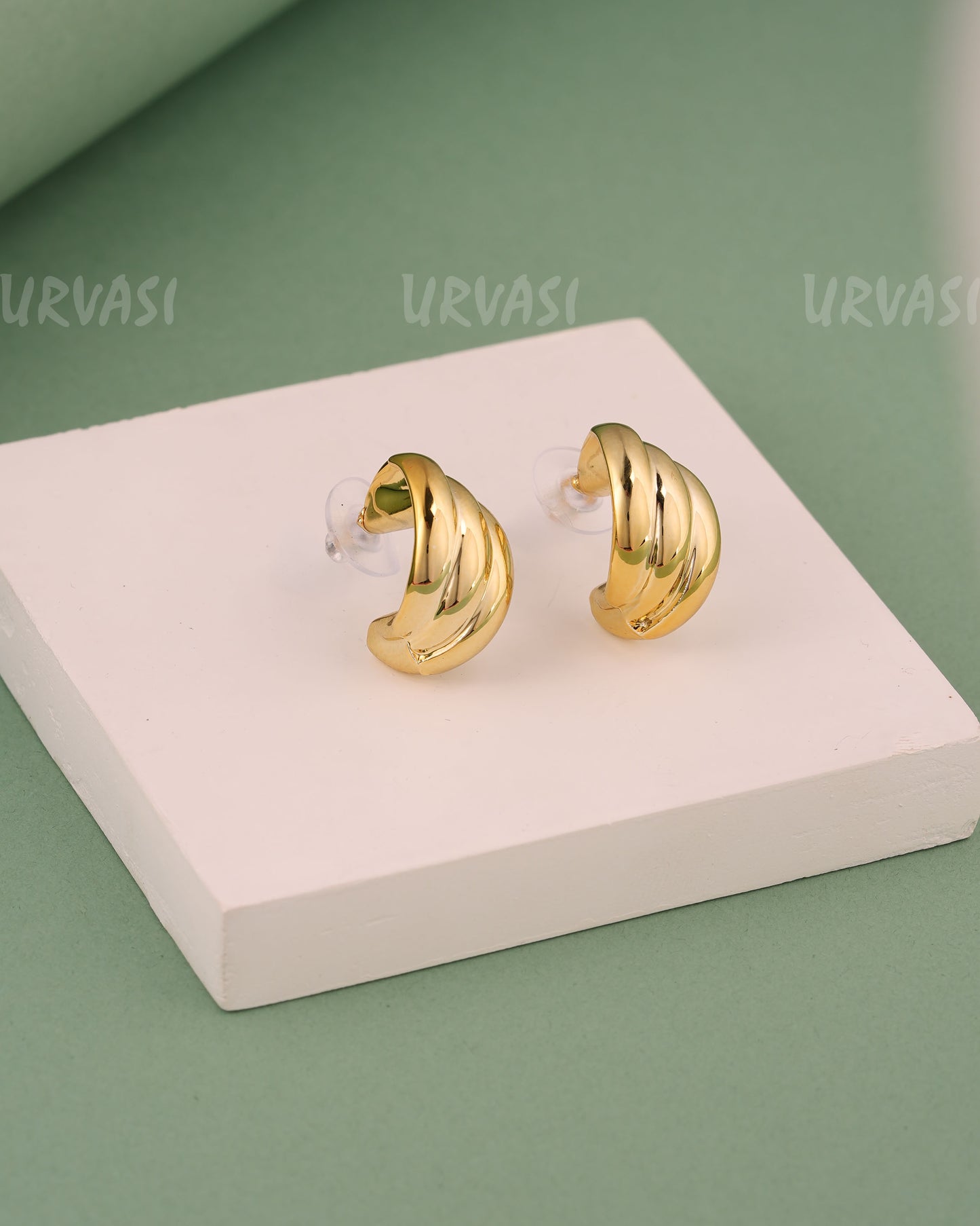 Gold-Toned Minimal Hoop Designed Earrings ER 362