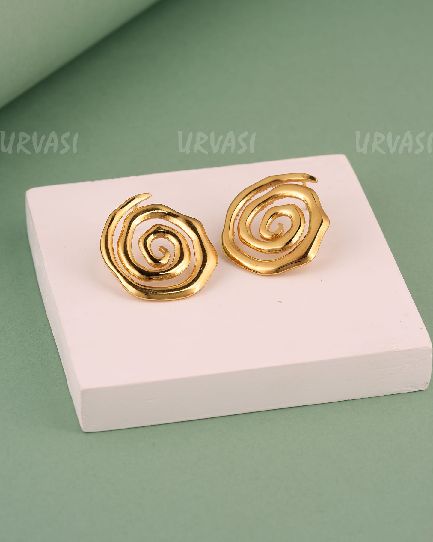 Glossy-Gold Spiral Swirl Earrings ER 135