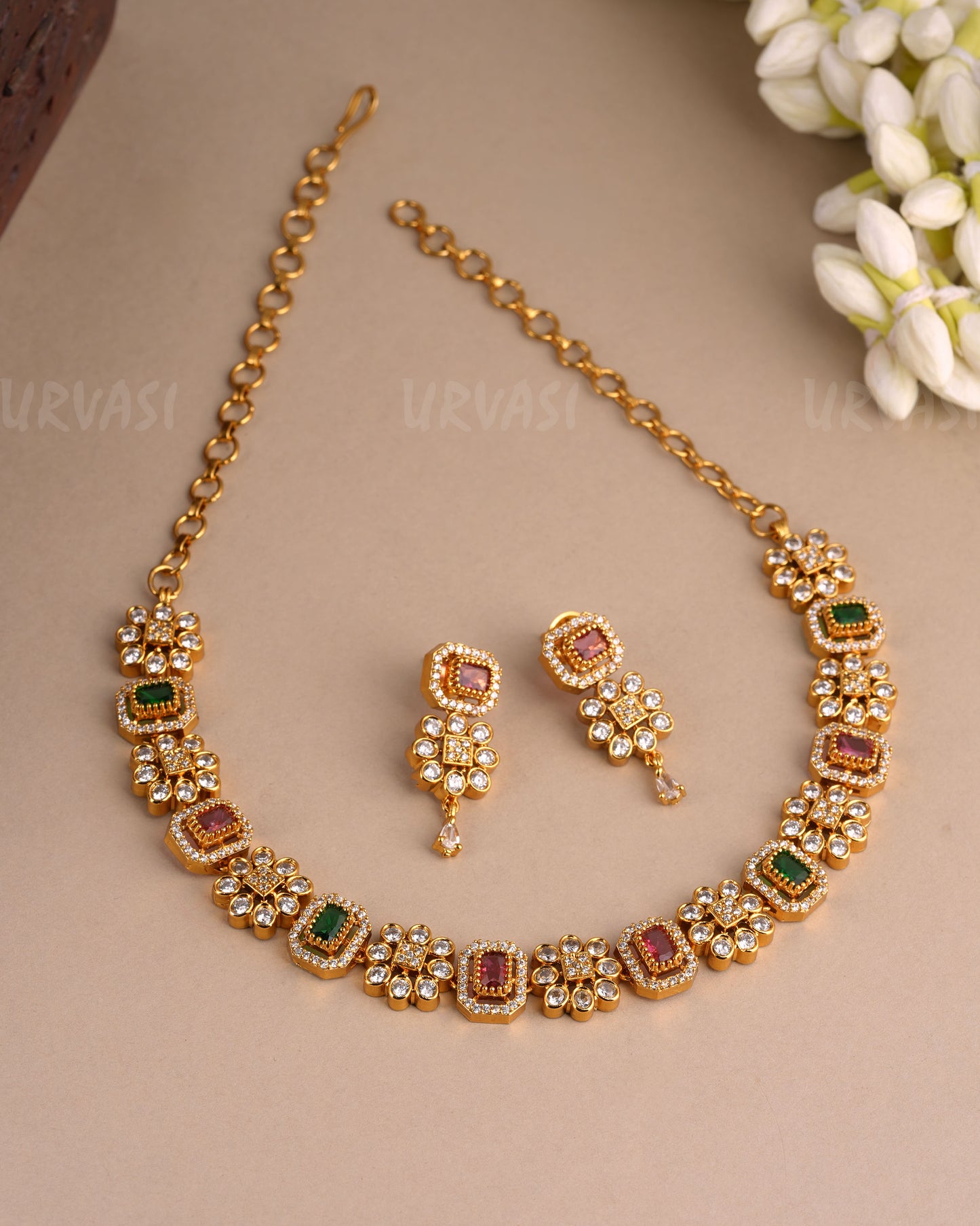 Gold-Toned Floral Stone-Studded Necklace 1472