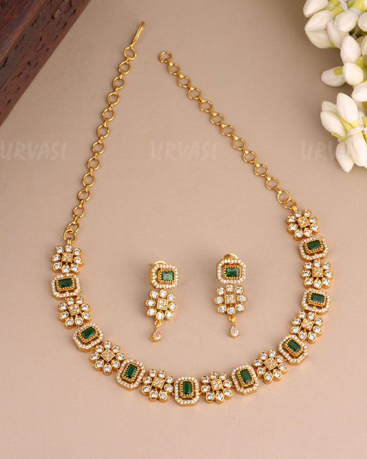 Gold-Toned Floral Stone-Studded Necklace 1472