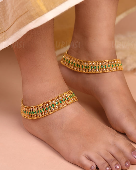 Gold-Toned Tear-Drop Kundan Stone Anklet AK 68