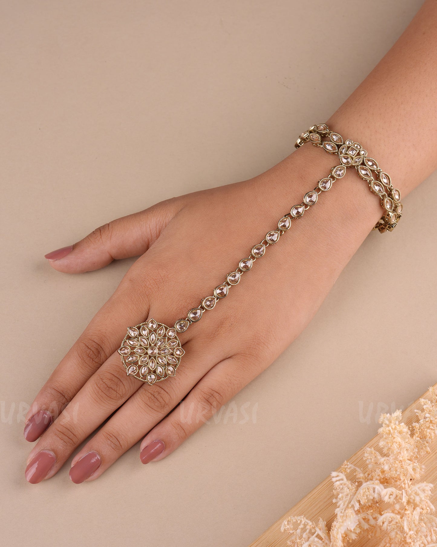 Mehendi Polish Floral Kundan Hath Panja PN 18