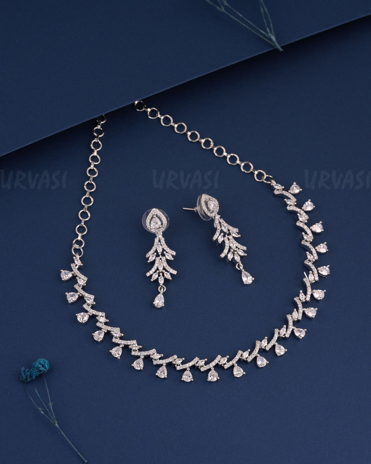 Rhodium Polish Pear-Shape Droplet Necklace 968