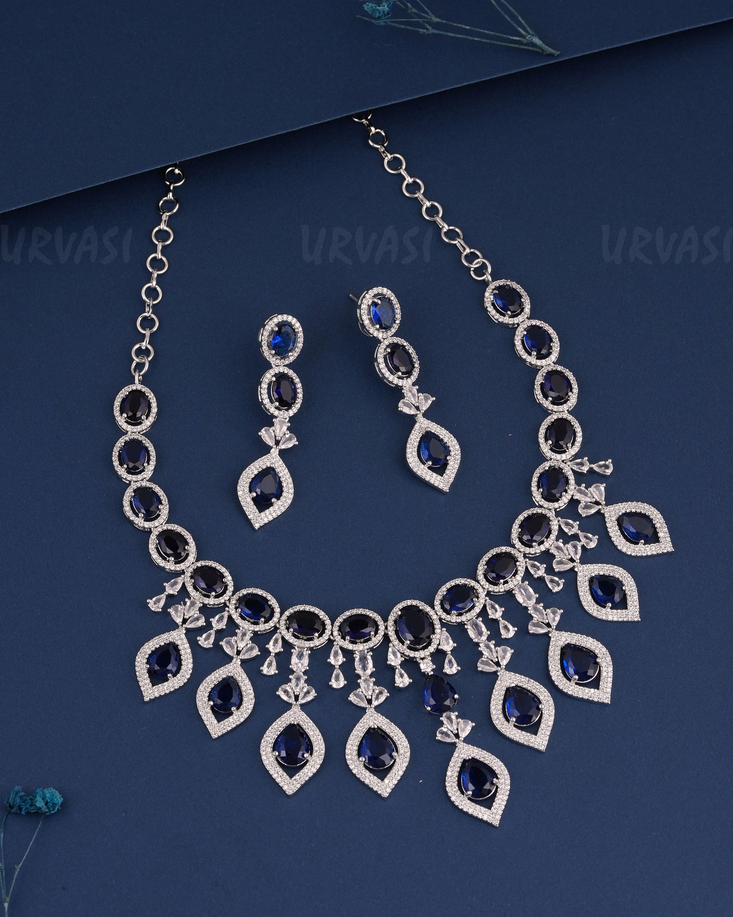Rhodium Polish Leaf-Designed Hanging AD Necklace 1494