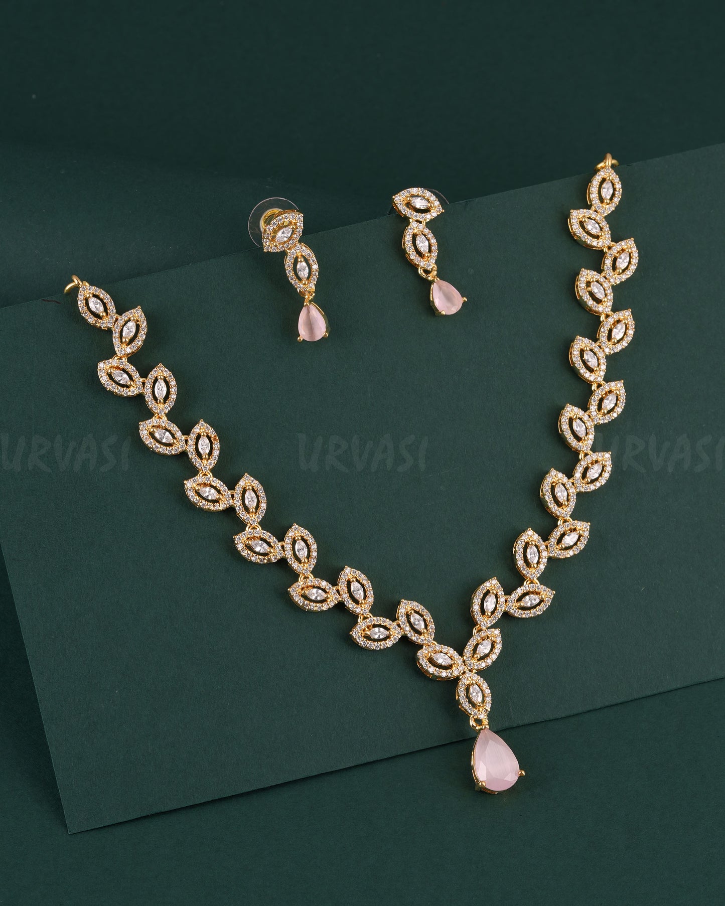 Gold-Toned Floral Designed AD Necklace 1533